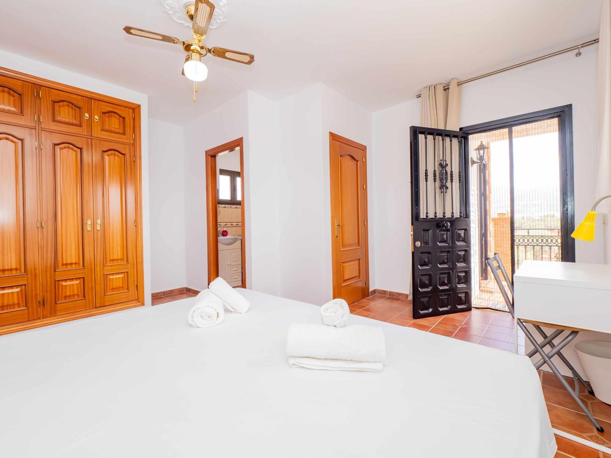 Villa Blanca Malaga Private Villa Heated Pool アラウリン・デ・ラ・トレ エクステリア 写真